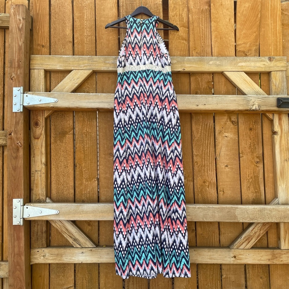 Emerald Sundae Chevron Maxi Dress - Picture 2 of 6